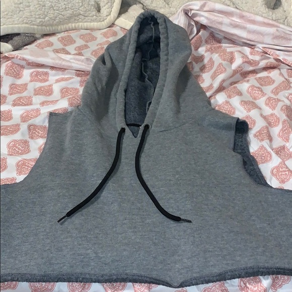 Cropped hoodie - Picture 2 of 2